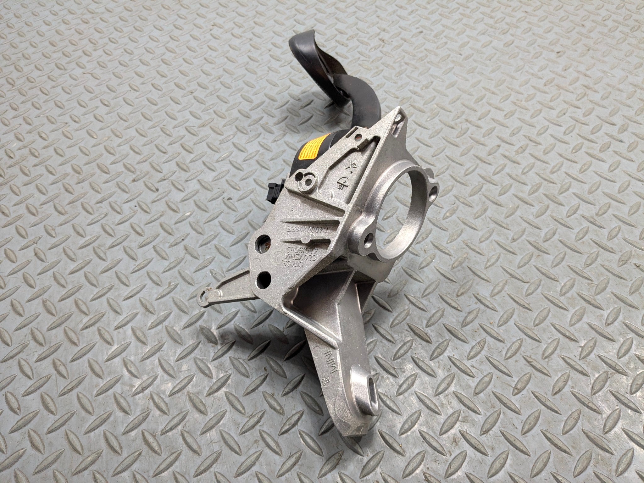 2007 - 2010 MINI COOPER OEM FOOT STOP BRAKE PEDAL WITH BRACKET ASSEMBLY