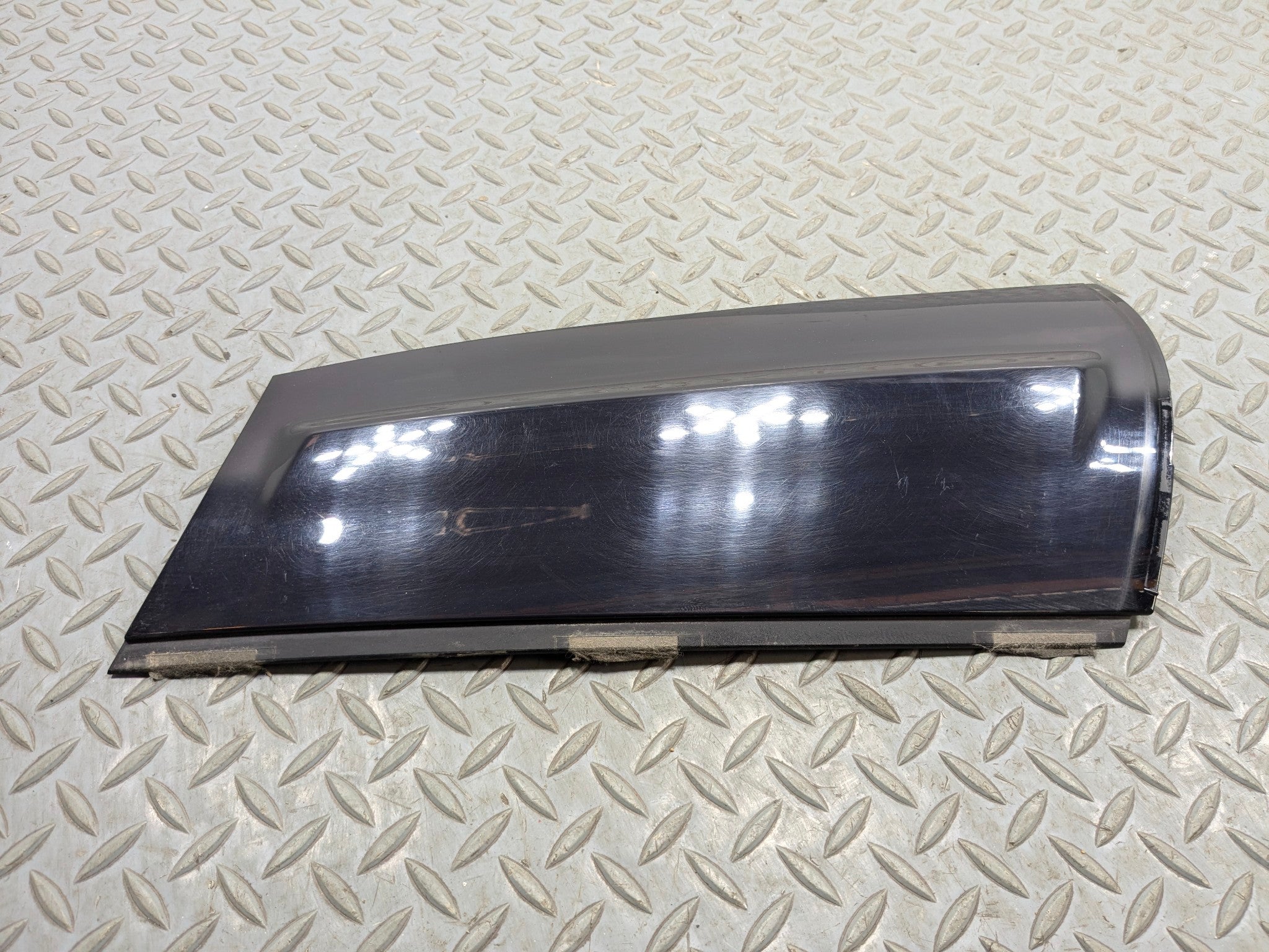 2007 - 2010 MINI COOPER OEM QUARTER D-PILLAR MOLDING EXTERIOR REAR LEFT