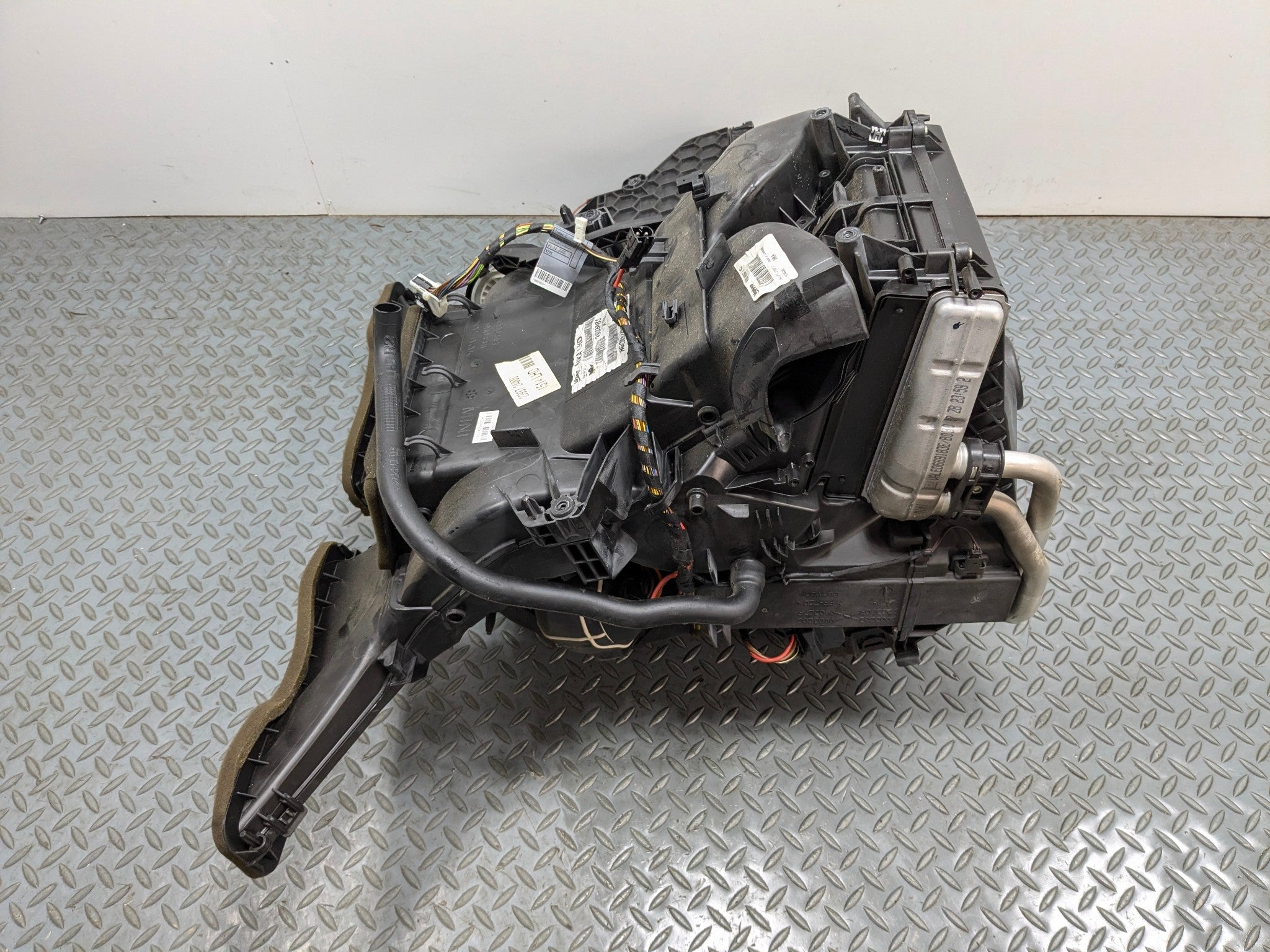 2007 - 2010 MINI COOPER OEM HVAC HEATER CORE BLOWER EVAPORATOR ASSEMBLY
