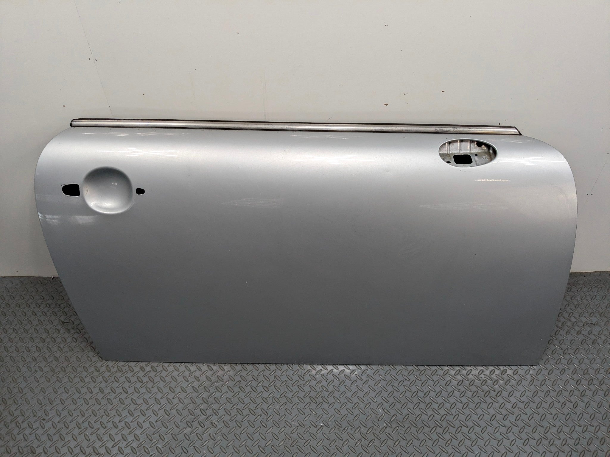 2007 - 2010 MINI COOPER OEM DOOR SHELL PANEL SILVER METALLIC FRONT RIGHT SIDE