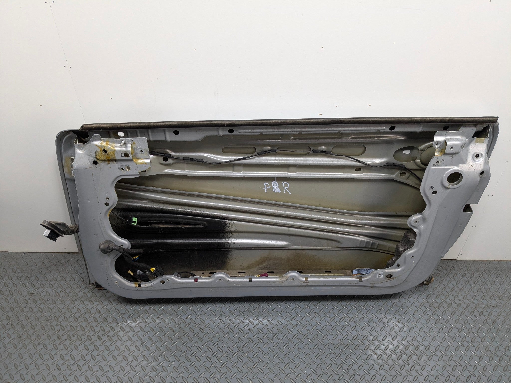 2007 - 2010 MINI COOPER OEM DOOR SHELL PANEL SILVER METALLIC FRONT RIGHT SIDE