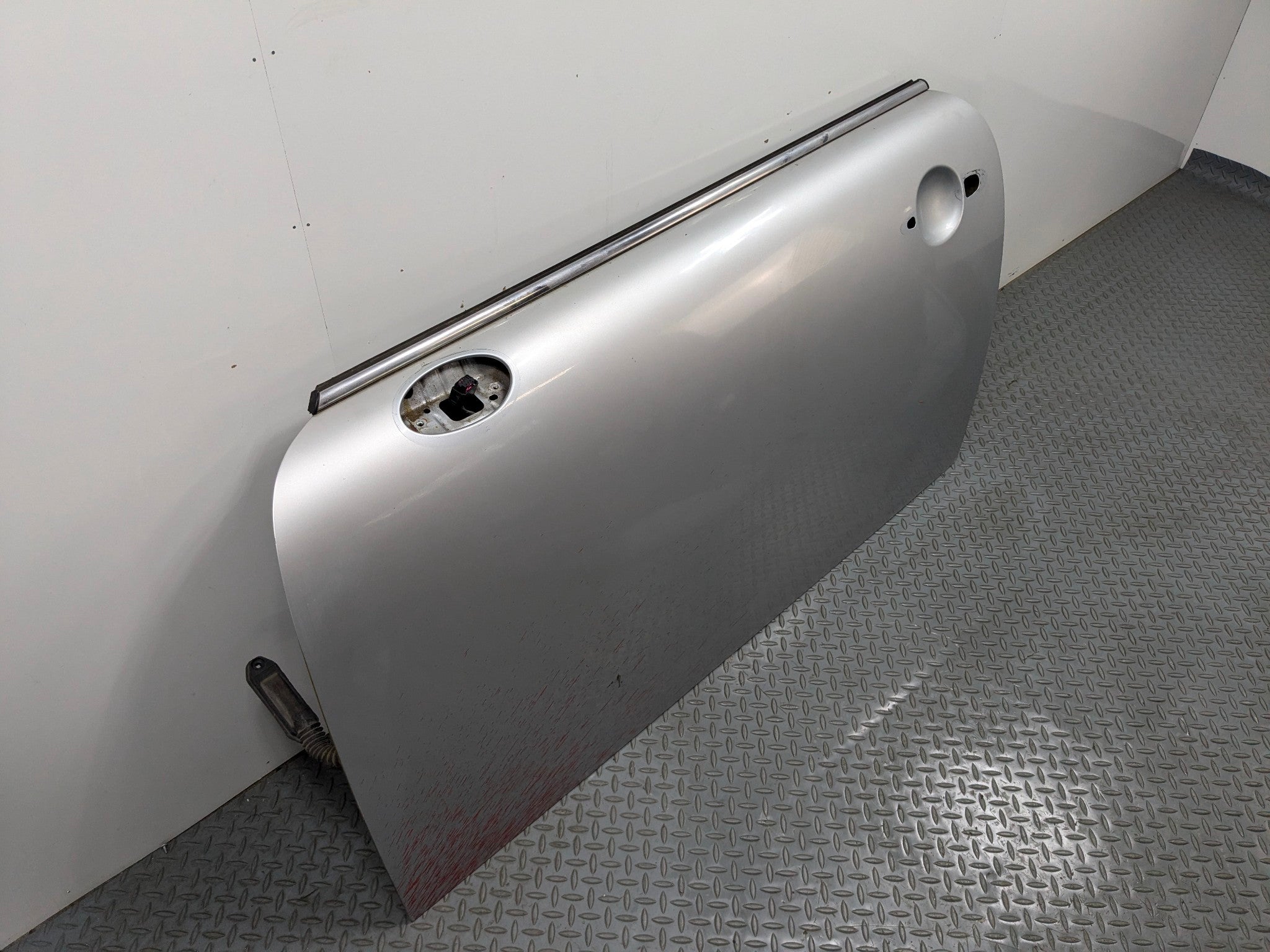 2007 - 2010 MINI COOPER OEM DOOR SHELL PANEL SILVER METALLIC FRONT LEFT SIDE