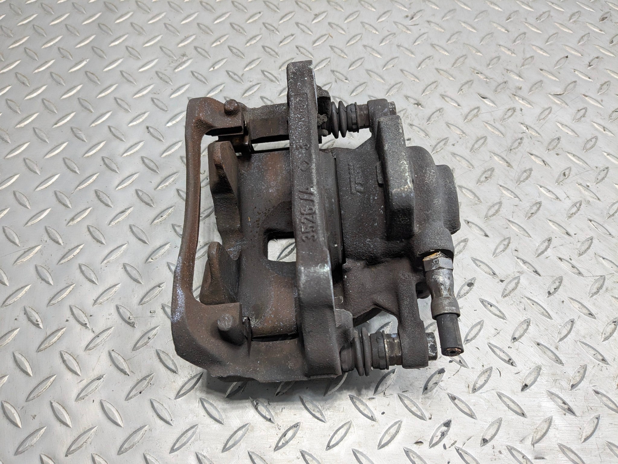 2007 - 2010 MINI COOPER OEM BRAKE CALIPER ASSEMBLY FRONT RIGHT PASSENGER SIDE