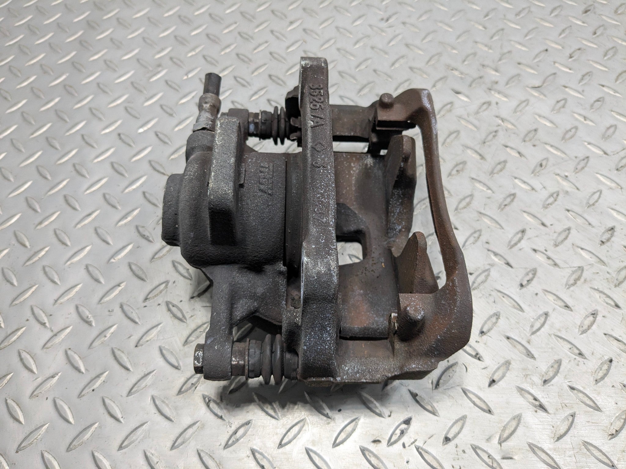 2007 - 2010 MINI COOPER OEM BRAKE CALIPER ASSEMBLY FRONT RIGHT PASSENGER SIDE
