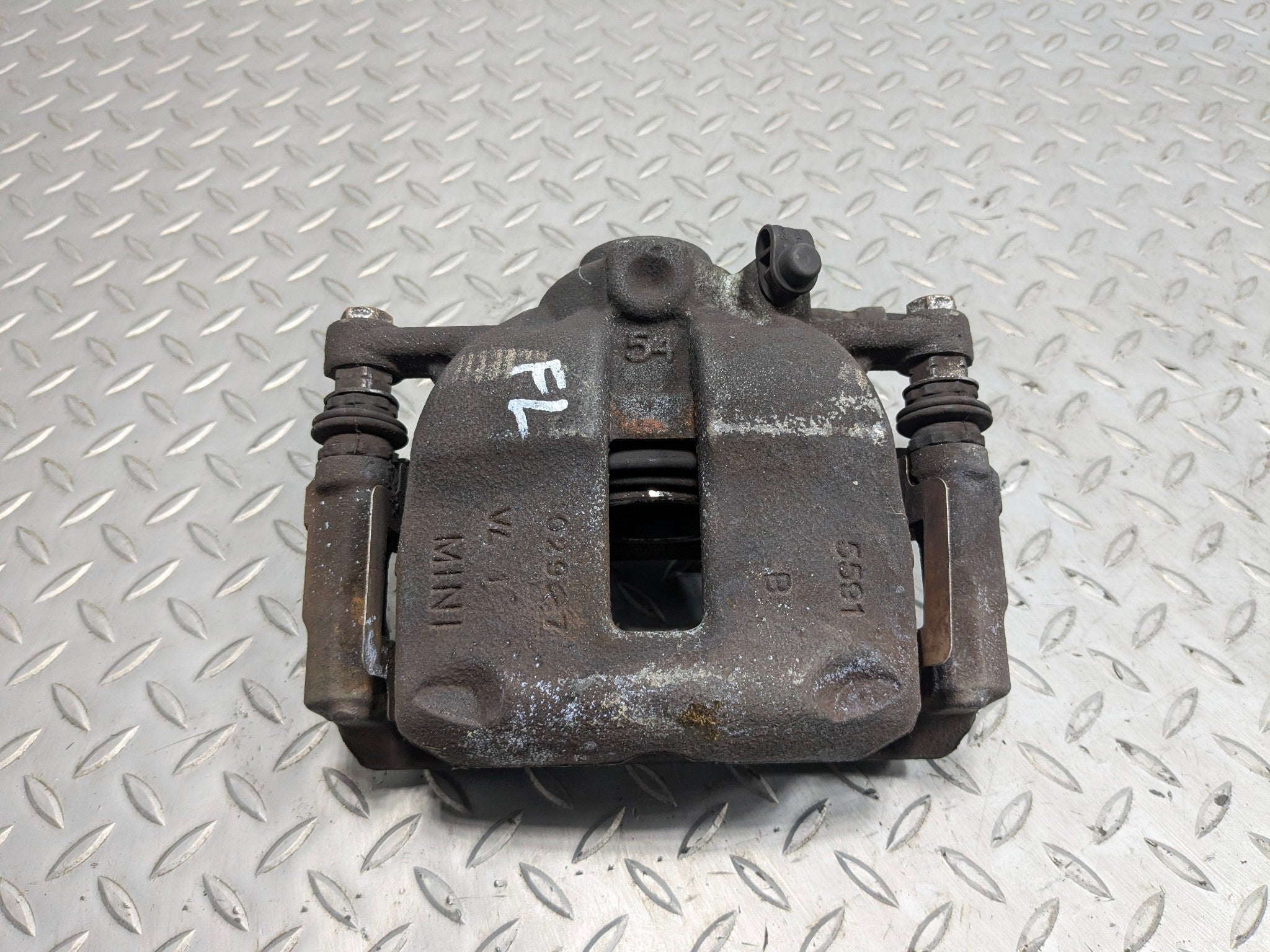 2007 - 2010 MINI COOPER OEM BRAKE CALIPER ASSEMBLY FRONT LEFT DRIVER SIDE