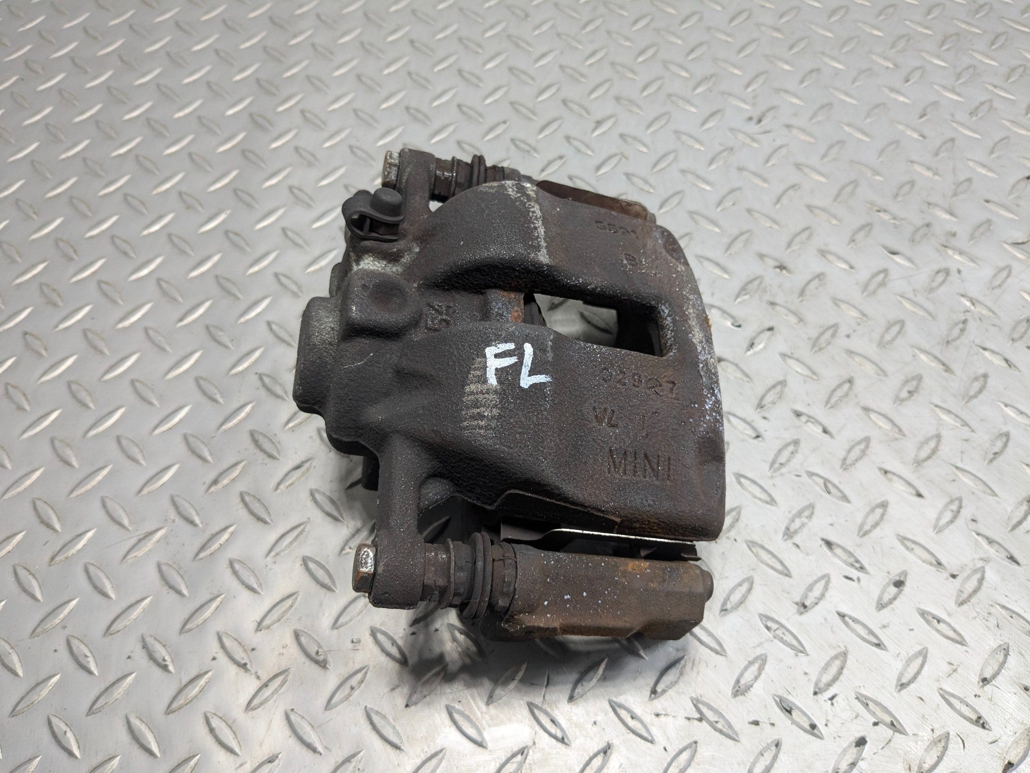 2007 - 2010 MINI COOPER OEM BRAKE CALIPER ASSEMBLY FRONT LEFT DRIVER SIDE