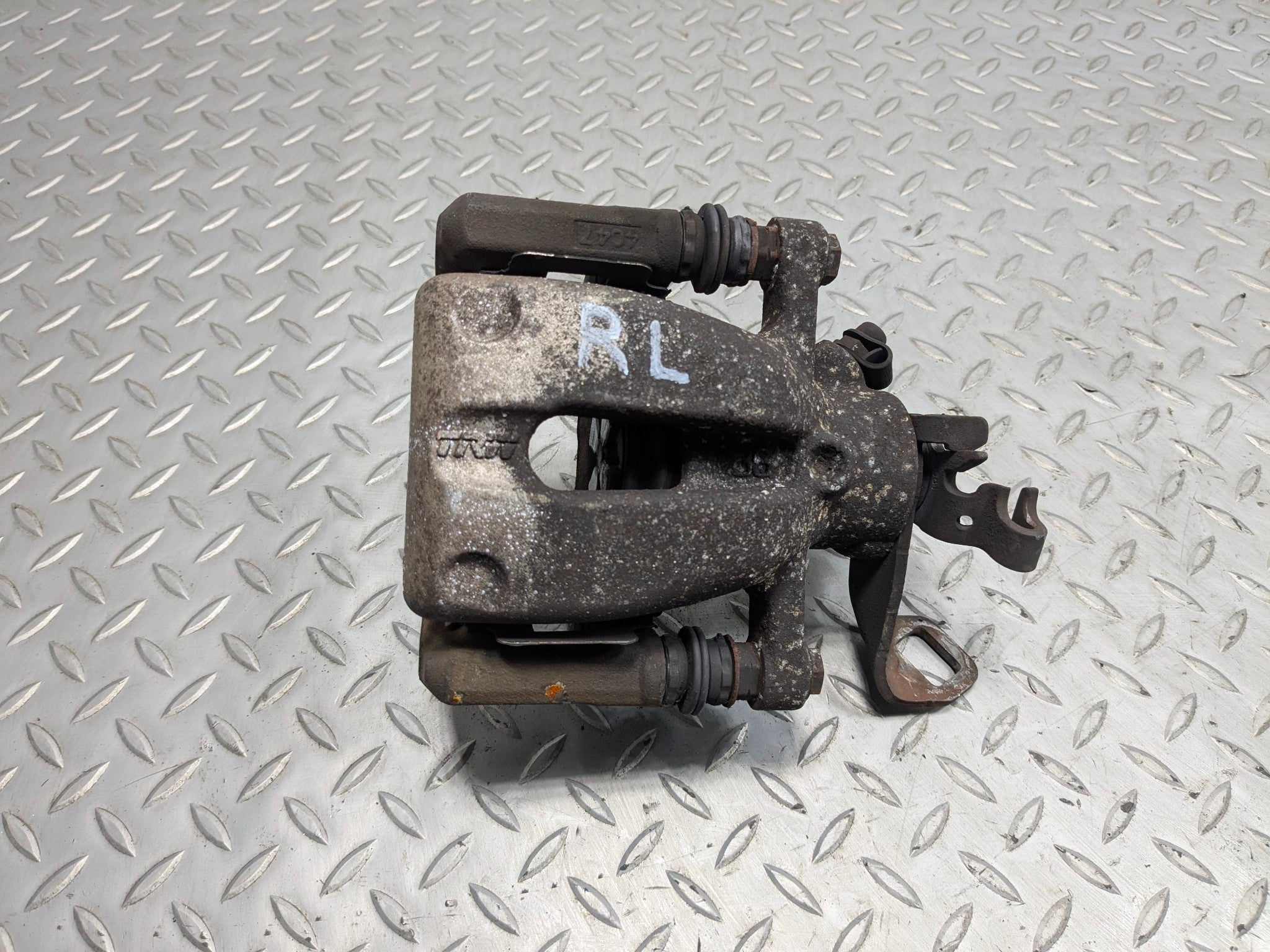 2007 - 2010 MINI COOPER OEM BRAKE CALIPER ASSEMBLY REAR LEFT DRIVER SIDE