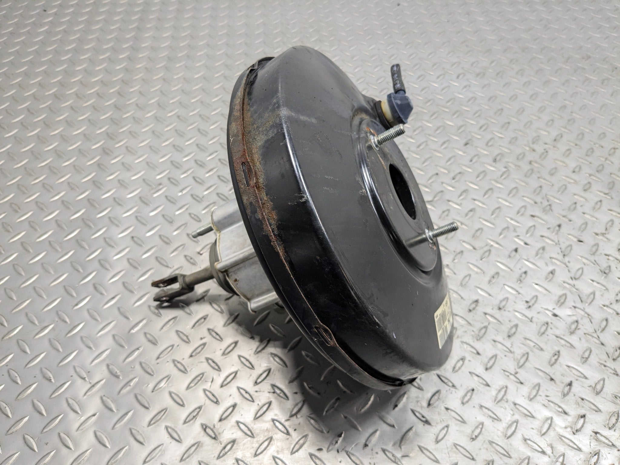 2007 - 2010 MINI COOPER OEM POWER BRAKE BOOSTER ASSEMBLY WITHOUT MASTER CYLINDER