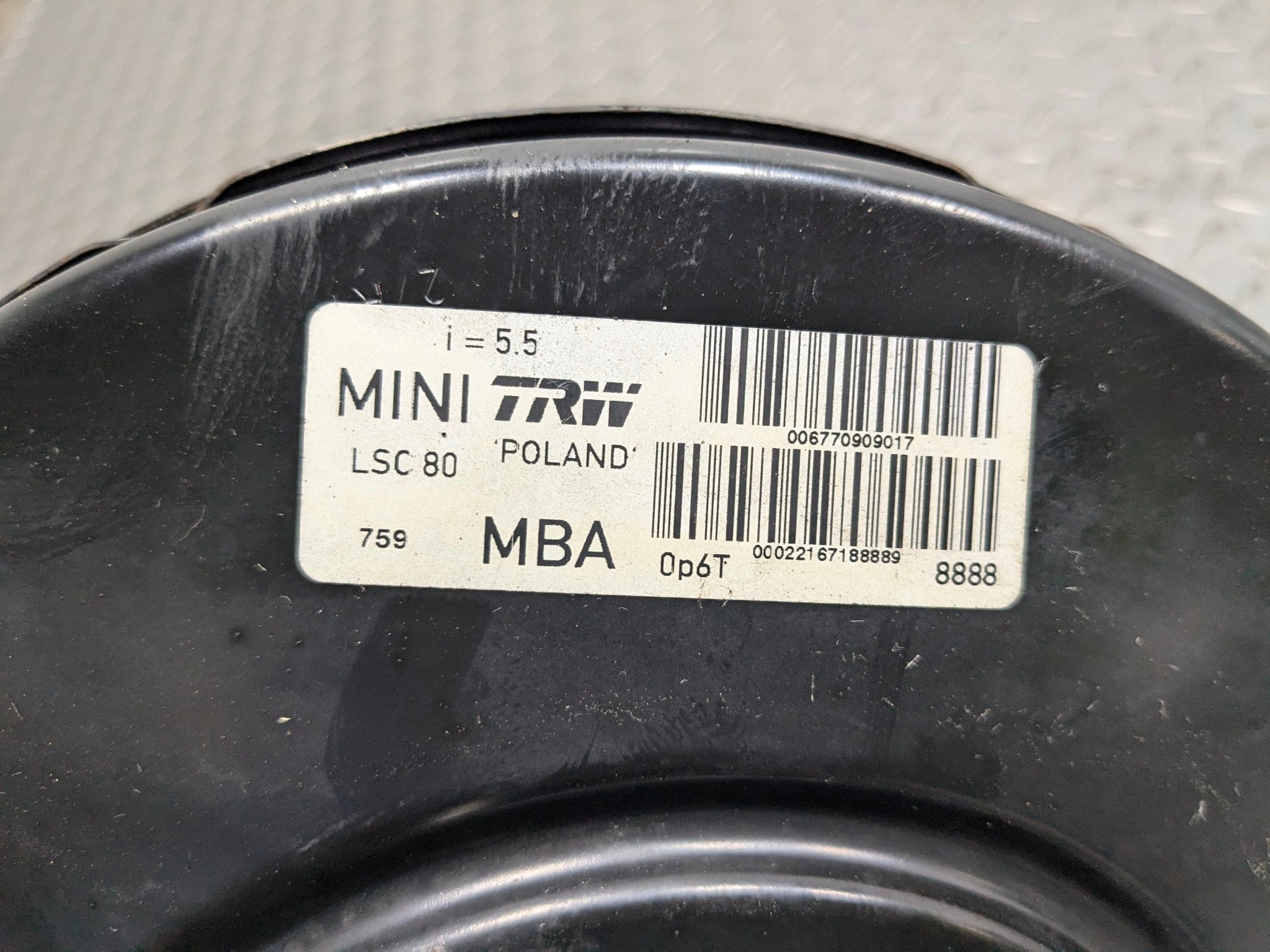 2007 - 2010 MINI COOPER OEM POWER BRAKE BOOSTER ASSEMBLY WITHOUT MASTER CYLINDER