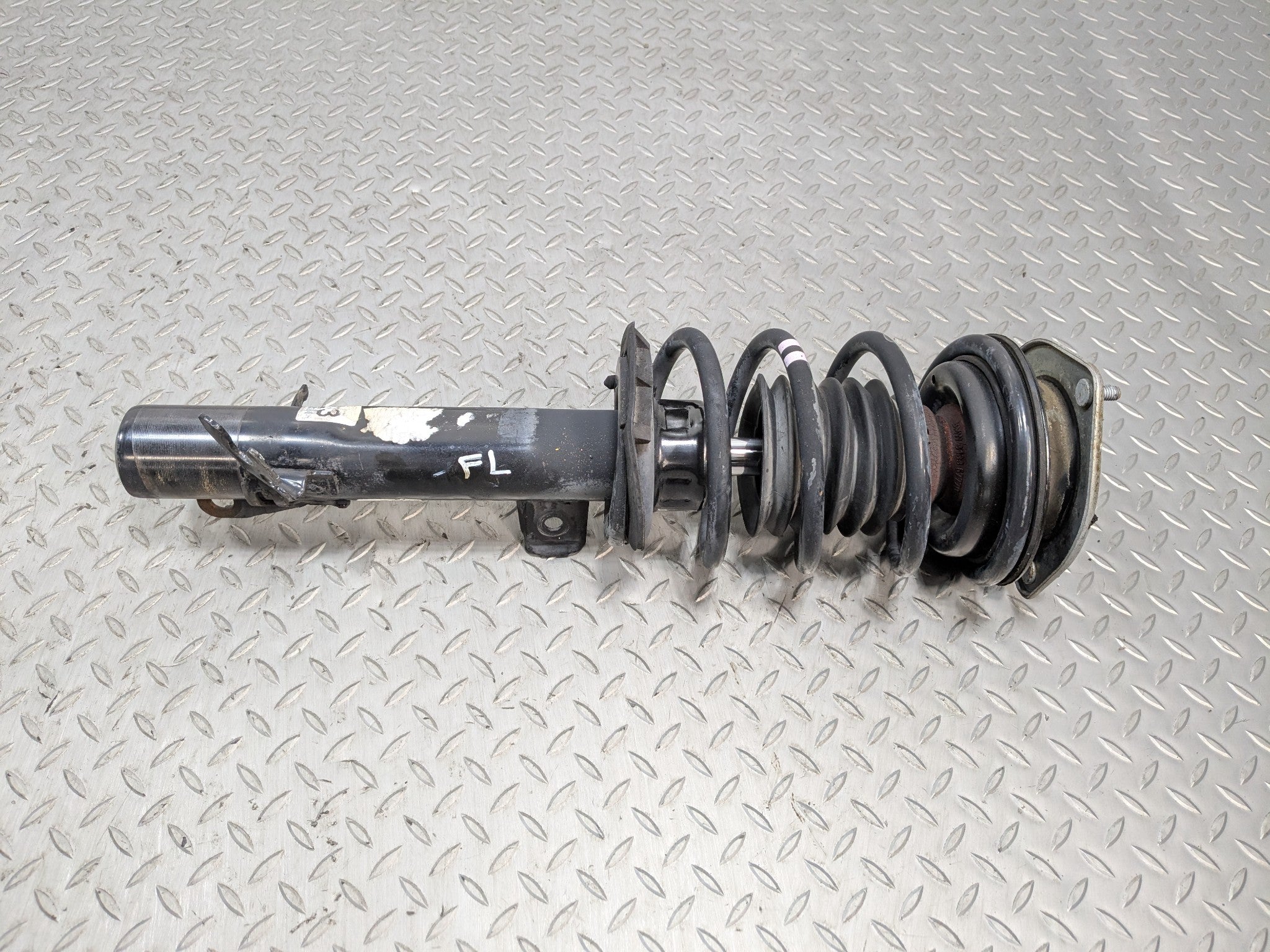 2007 - 2010 MINI COOPER OEM SUSPENSION SHOCK STRUT ASSEMBLY FRONT LEFT SIDE