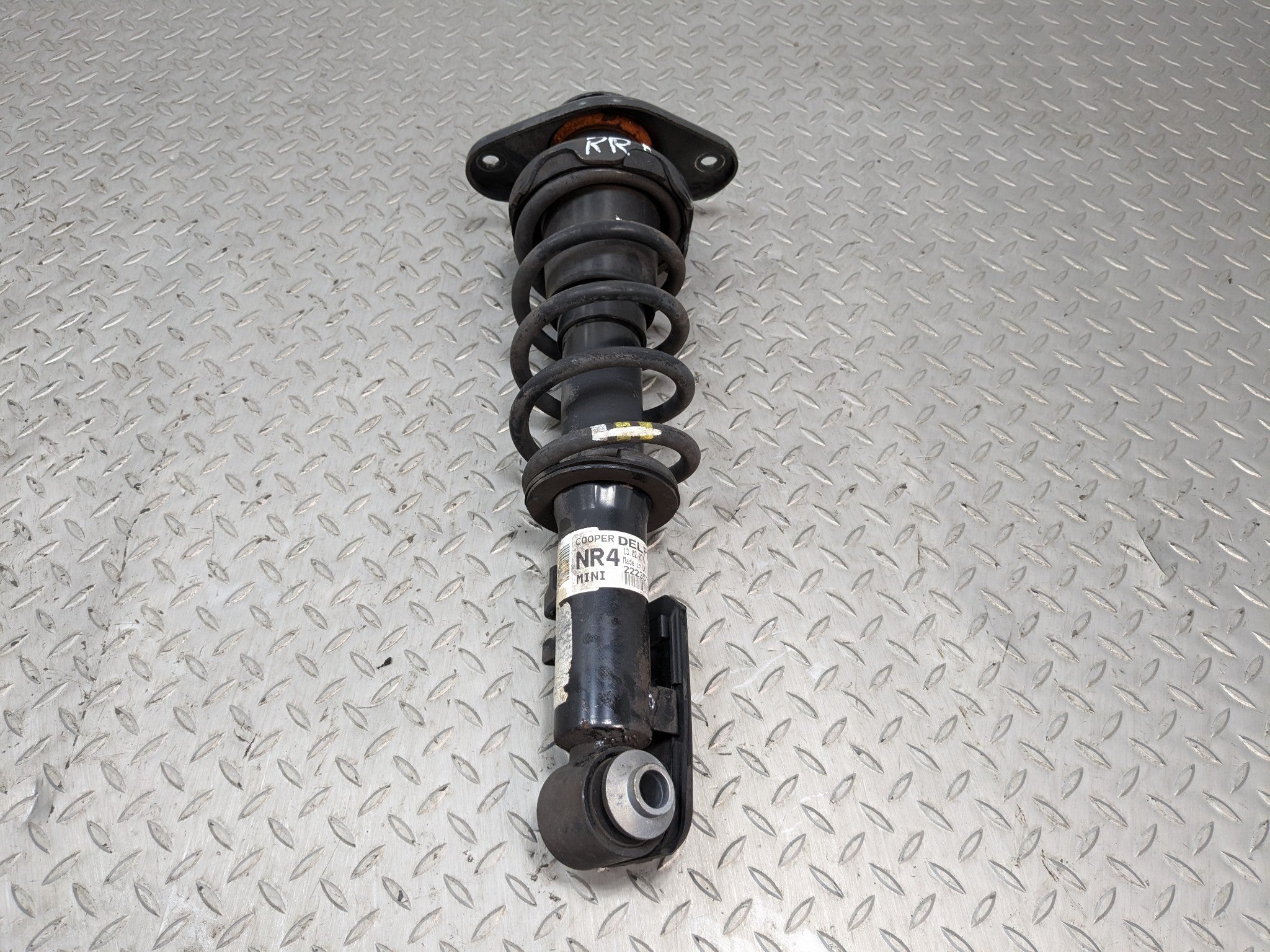 2007 - 2010 MINI COOPER OEM SUSPENSION SHOCK STRUT ASSEMBLY REAR RIGHT SIDE