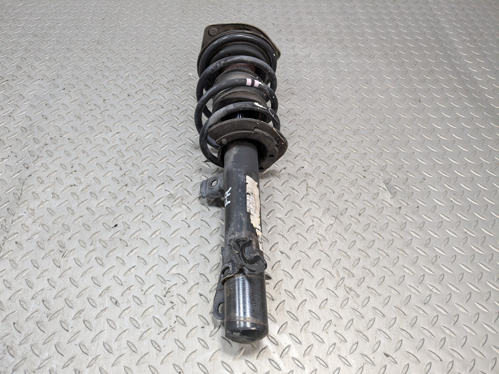 07 - 10 MINI COOPER OEM SHOCK STRUT ABSORBER ASSEMBLY FRONT RIGHT PASSENGER SIDE