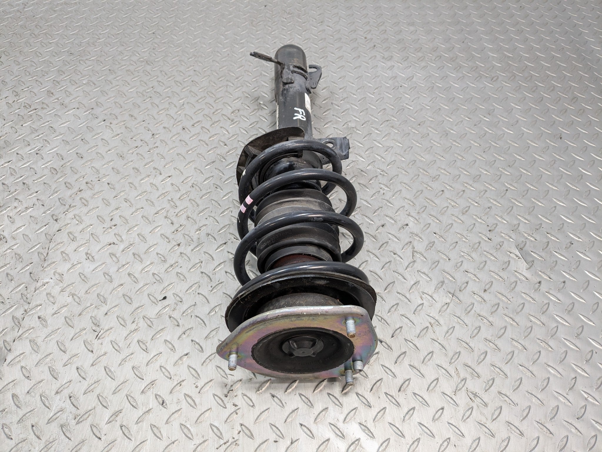 07 - 10 MINI COOPER OEM SHOCK STRUT ABSORBER ASSEMBLY FRONT RIGHT PASSENGER SIDE