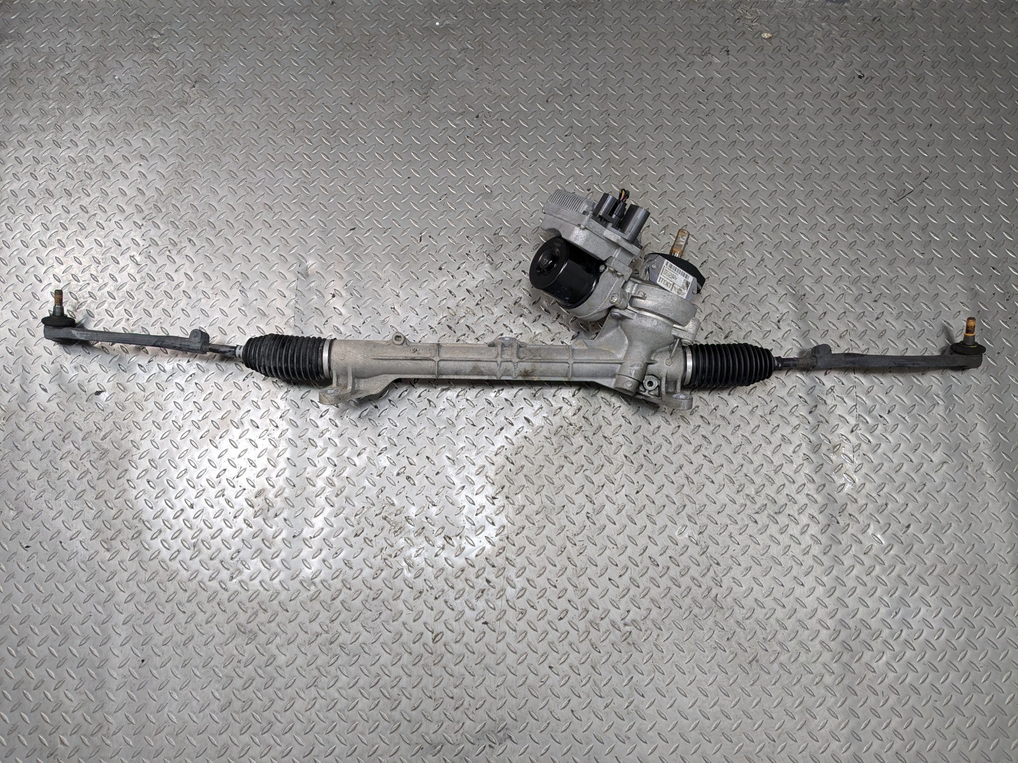 2007 - 2010 MINI COOPER OEM POWER STEERING GEAR RACK AND PINION ASSEMBLY