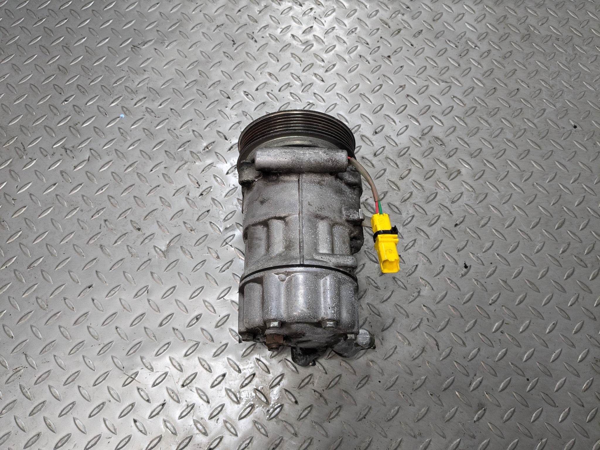 2007 - 2010 MINI COOPER OEM AIR CONDITIONER AC COMPRESSOR PUMP UNIT