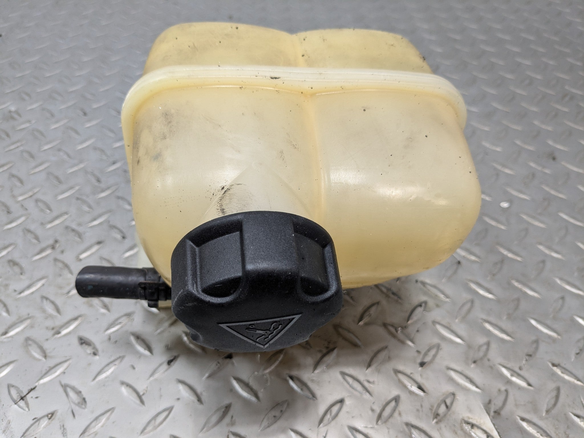 2007 - 2010 MINI COOPER OEM COOLANT RECOVERY BOTTLE RESERVOIR ENGINE RADIATOR