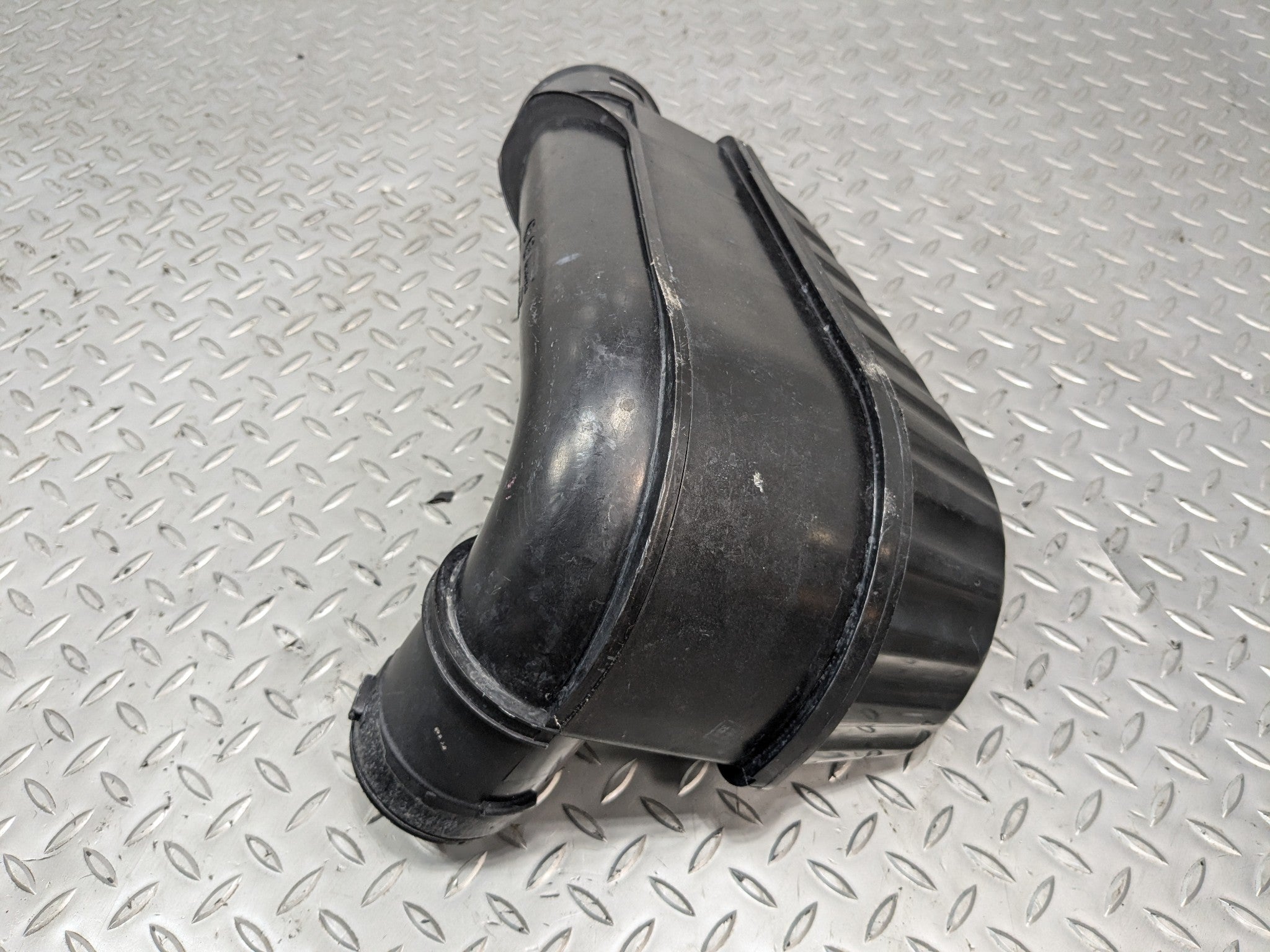 2007 - 2010 MINI COOPER OEM AIR INTAKE CLEANER HOSE TUBE RESONATOR