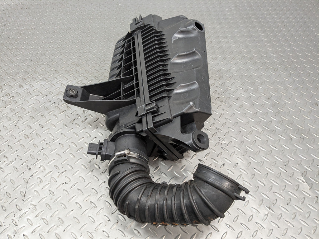 2007 - 2010 MINI COOPER OEM AIR CLEANER FILTER INTAKE BOX HOUSING ASSEMBLY