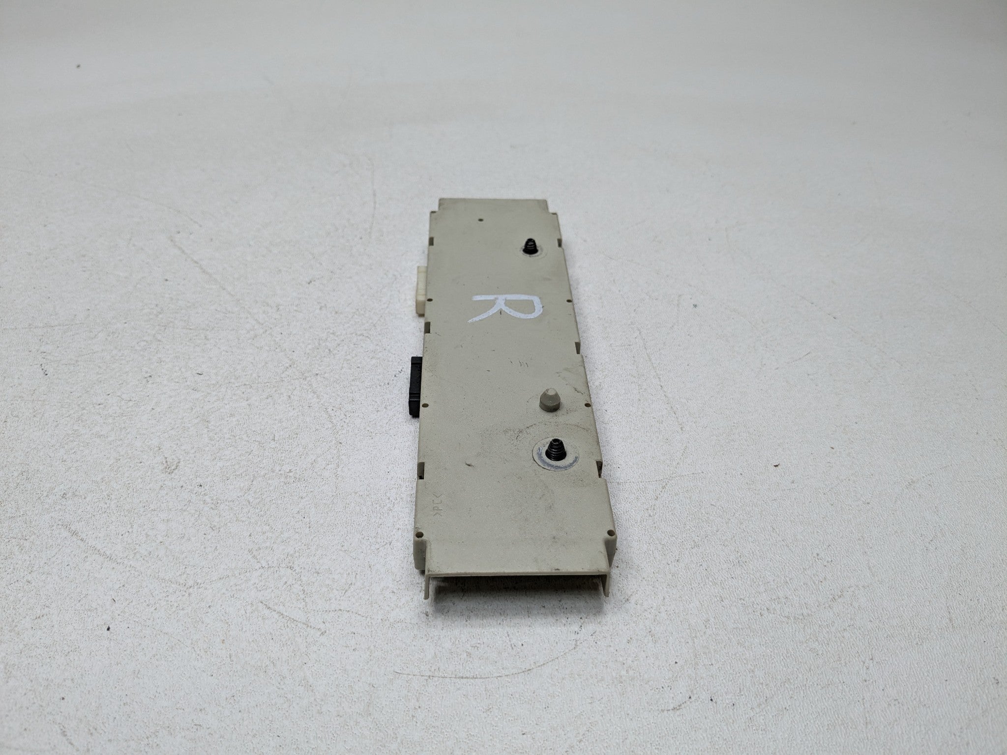 07 - 10 MINI COOPER OEM RADIO ANTENNA BOOSTER SIGNAL AMPLIFIER CONTROL MODULE