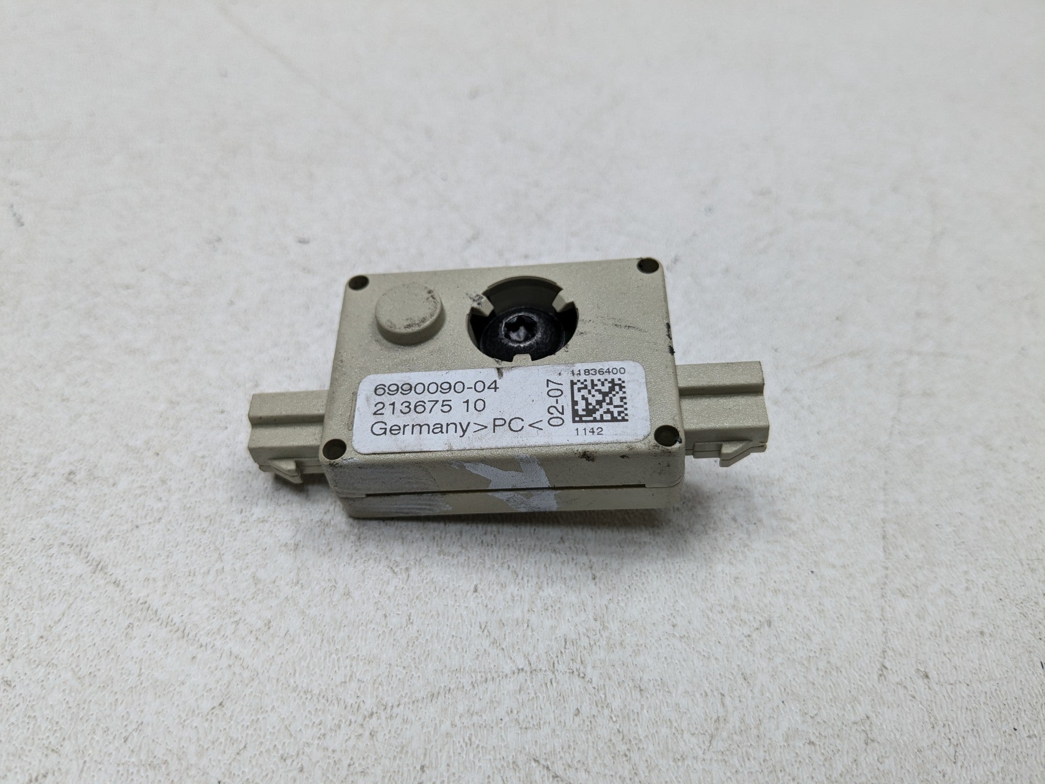 2007 - 2010 MINI COOPER OEM RADIO ANTENNA CIRCUIT TRAP POWER MODULE