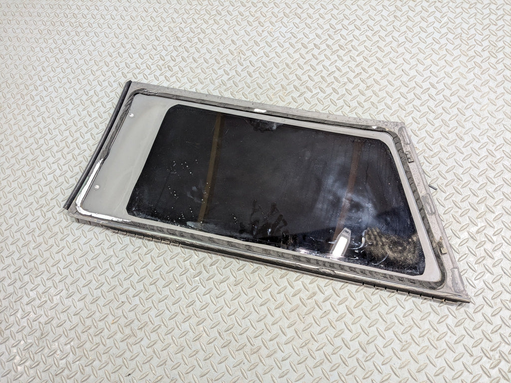 2007 - 2010 MINI COOPER OEM DOOR WINDOW QUARTER GLASS REAR RIGHT PASSENGER SIDE