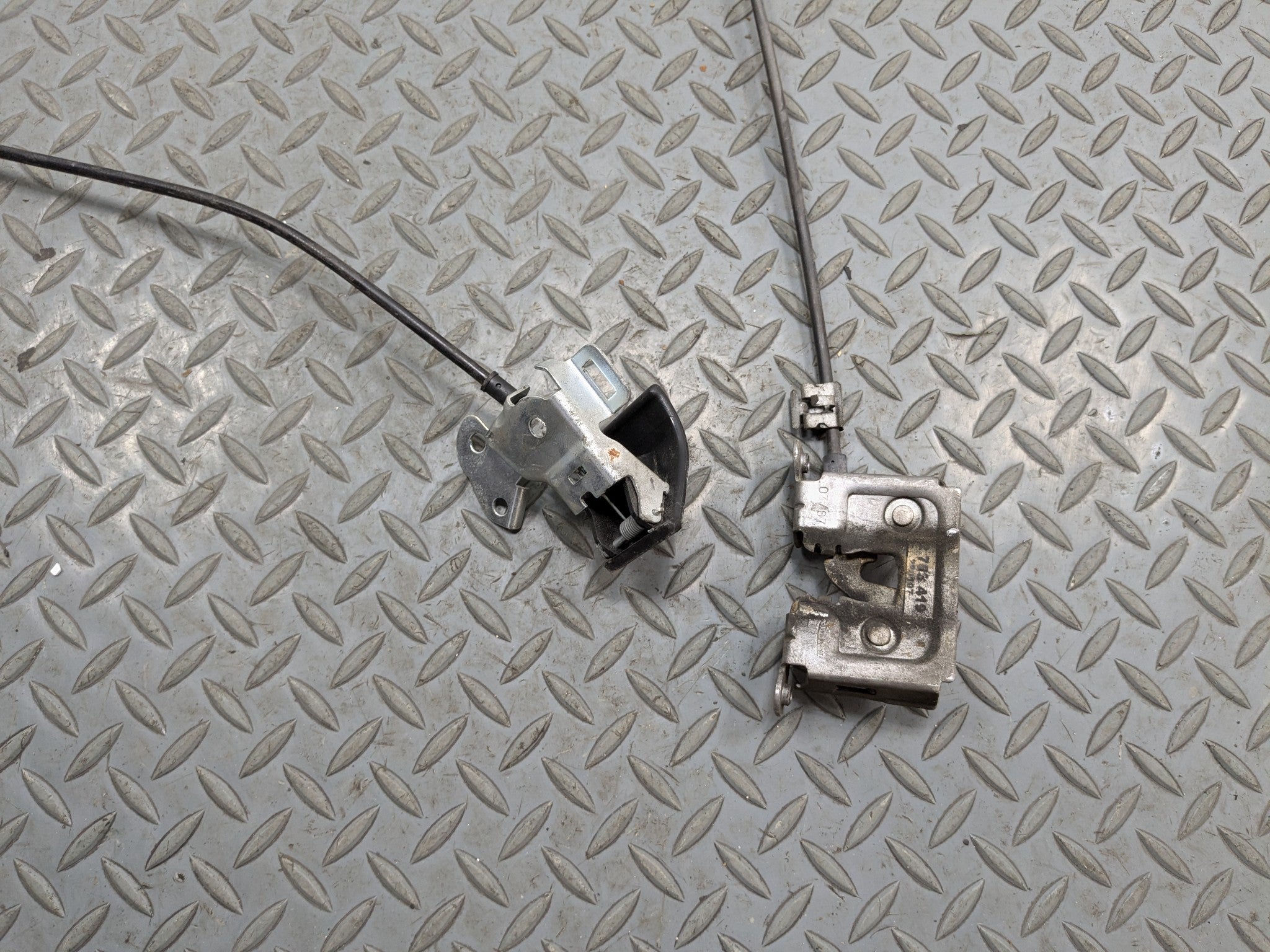 2007 - 2010 MINI COOPER OEM HOOD LATCH LOCK RELEASE HANDLE WITH LEVER SWITCH