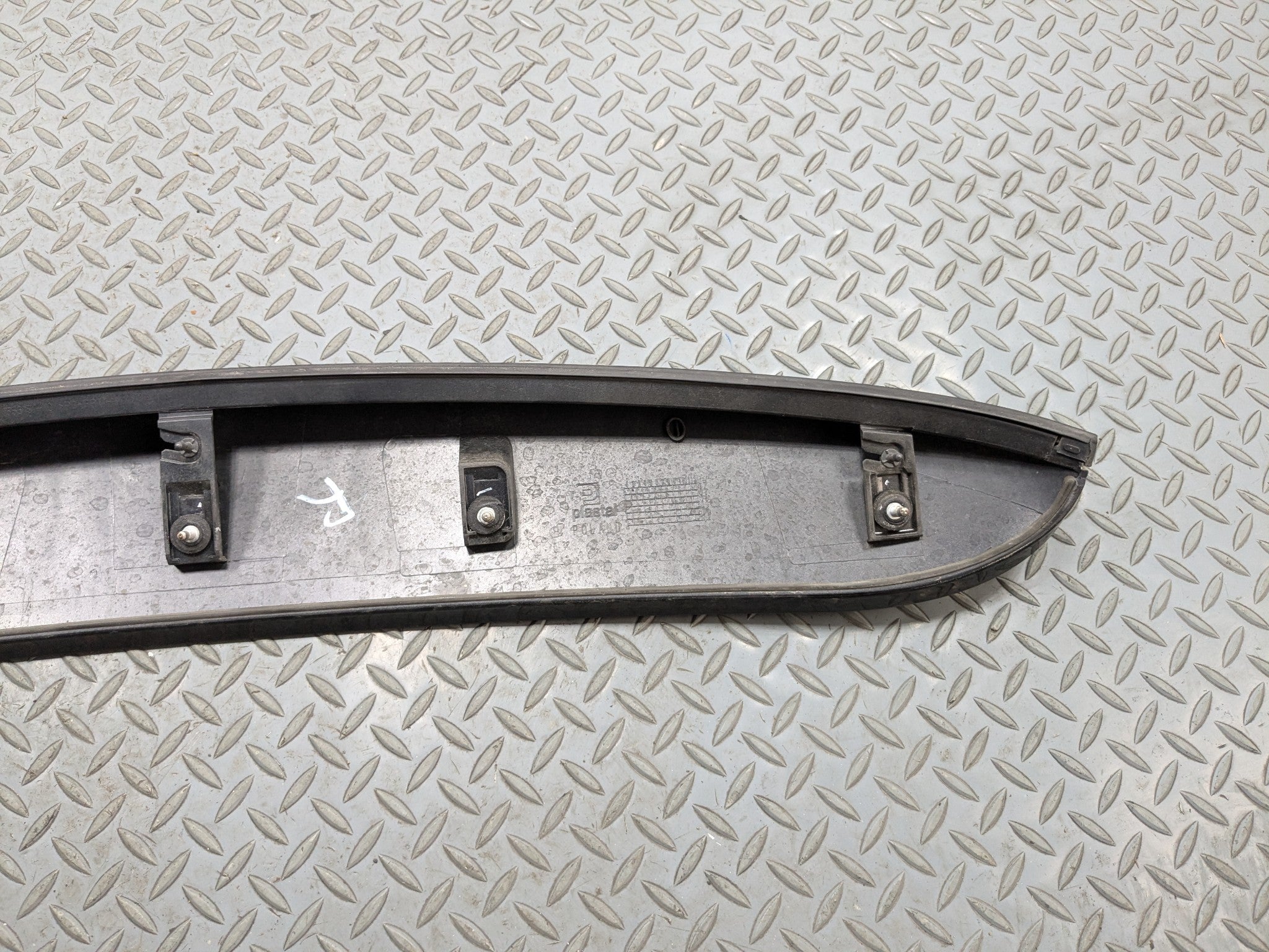 2007 - 2010 MINI COOPER OEM SPOILER WING HATCHBACK REAR TRUNK LID TAILGATE