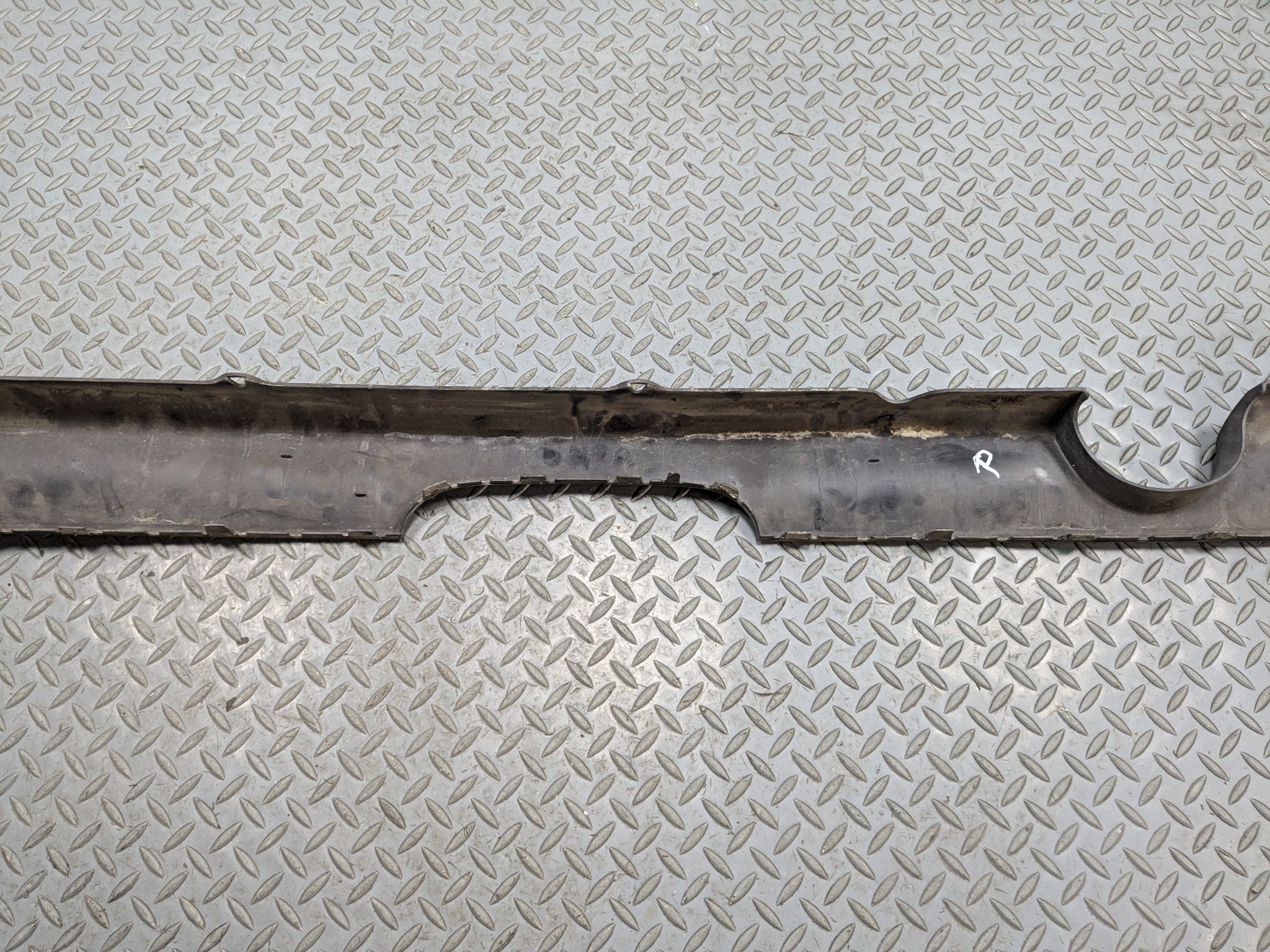 2007 - 2010 MINI COOPER OEM REAR BUMPER LOWER VALANCE TRIM PANEL ASSEMBLY