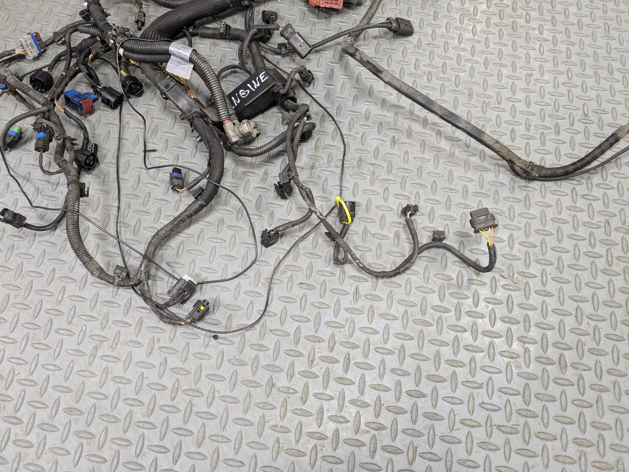 2007 - 2010 MINI COOPER OEM INTERIOR ENGINE WIRE HARNESS CABLE AND CONNECTOR