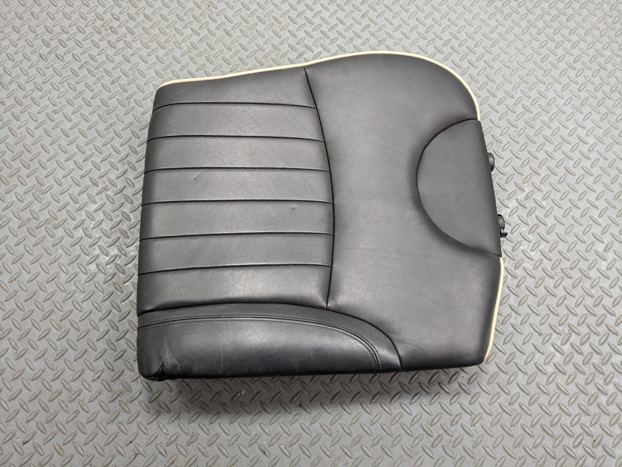 2007 - 2010 MINI COOPER OEM UPPER SEAT BACK CUSHION REAR LEFT DRIVER SIDE BLACK