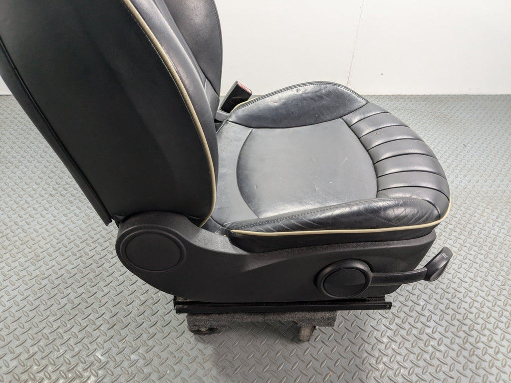 07 - 10 MINI COOPER OEM FRONT PASSENGER SIDE SEAT WITH SEATBELT BUCKLE BLACK
