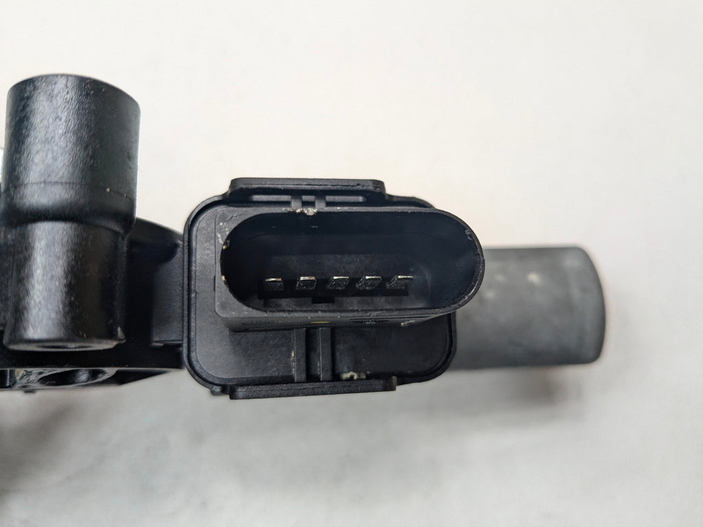 2015 - 2018 BMW 320I OEM FRONT RIGHT PASSENGER SIDE POWER WINDOW MOTOR ASSEMBLY