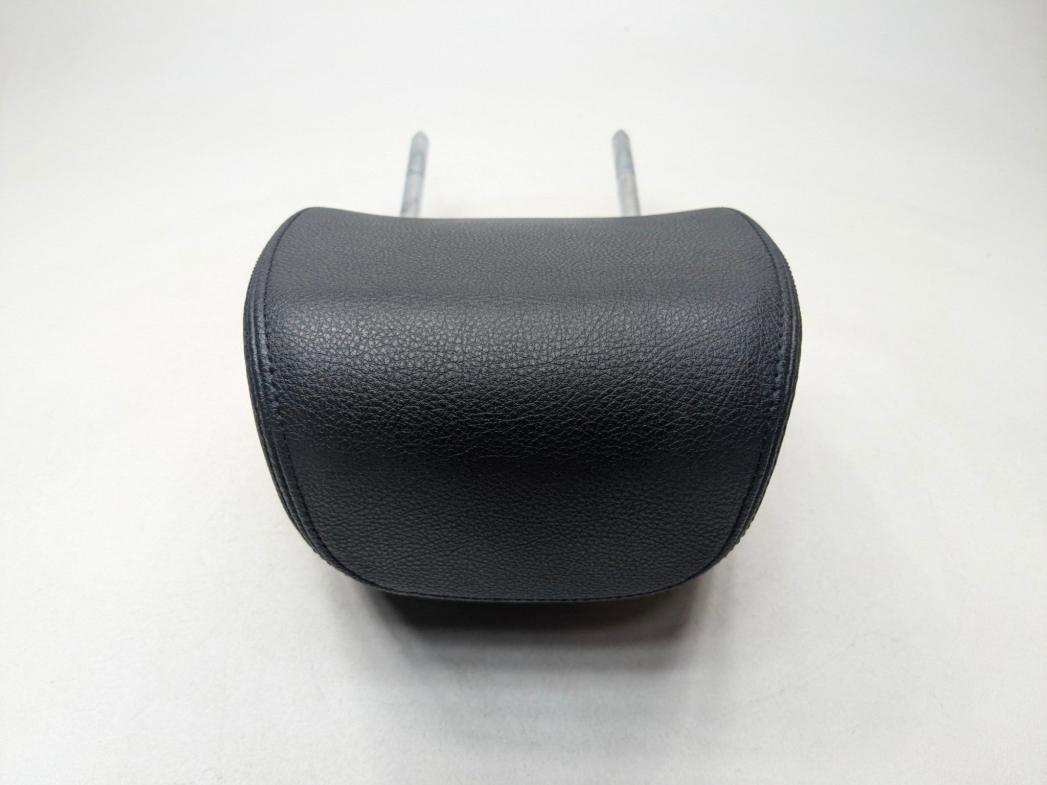 2015 - 2018 BMW 320I OEM SEAT HEADREST BLACK LEATHER FRONT RIGHT PASSENGER SIDE