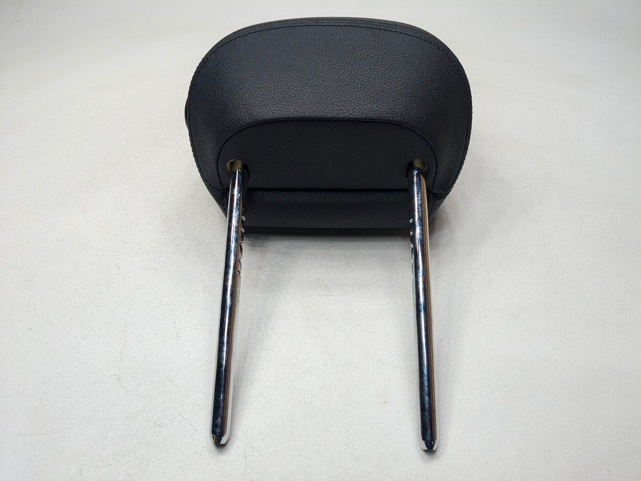 2015 - 2018 BMW 320I OEM SEAT HEADREST BLACK LEATHER FRONT RIGHT PASSENGER SIDE