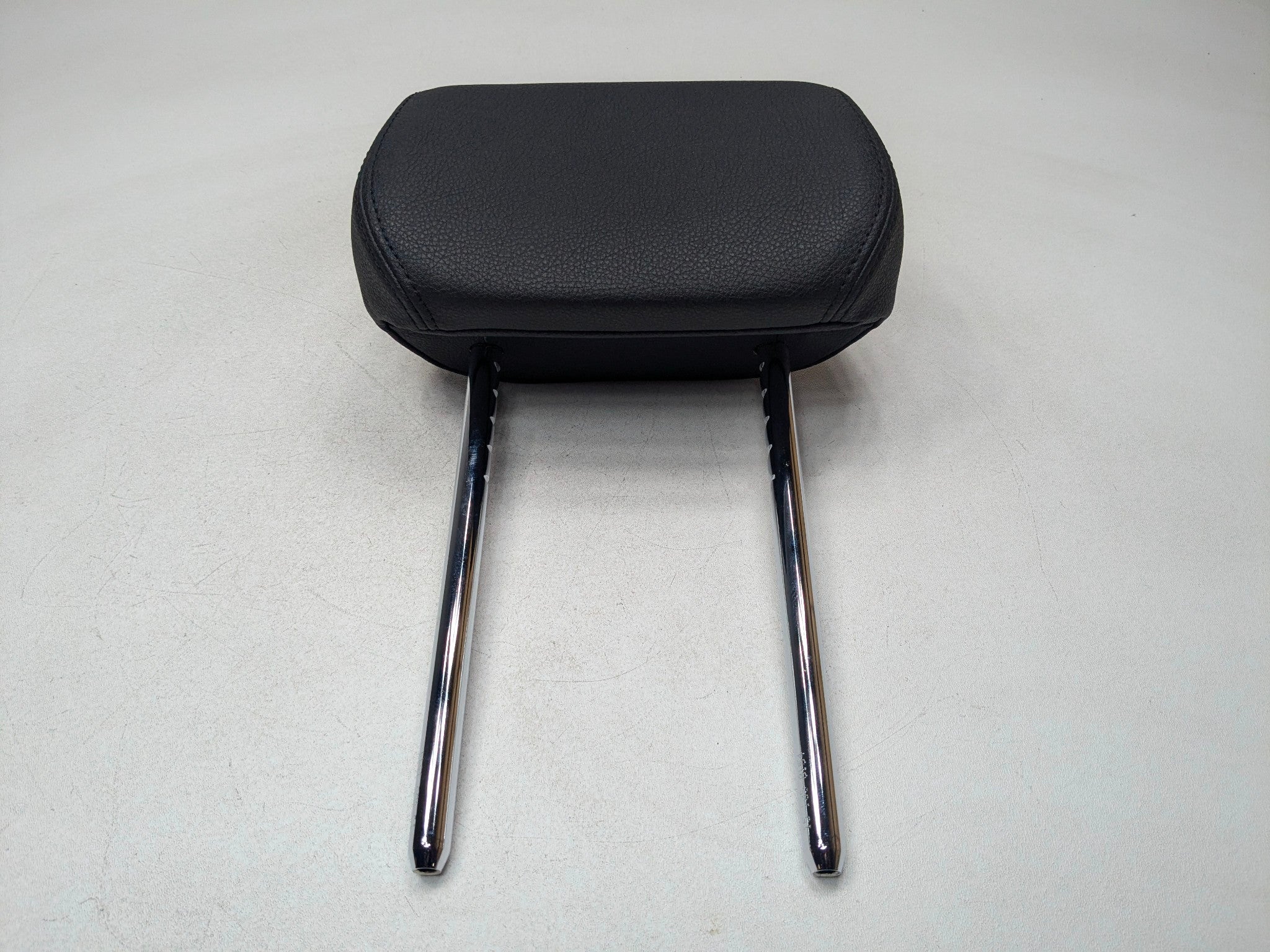 2015 - 2018 BMW 320I OEM SEAT HEADREST BLACK LEATHER REAR LEFT DRIVER SIDE