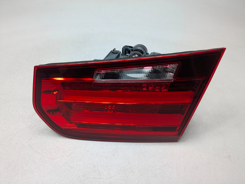 2015 - 2018 BMW 320I OEM INNER TRUNK TAIL LIGHT REAR RIGHT PASSENGER SIDE