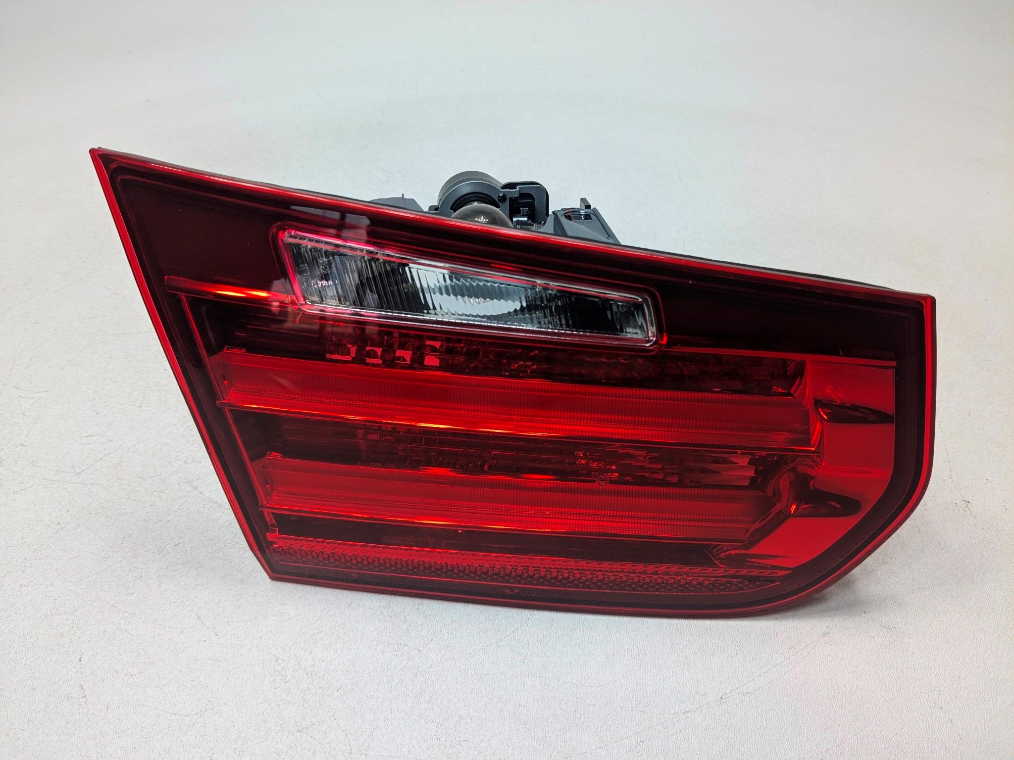 2015 - 2018 BMW 320I OEM INNER TRUNK TAIL LIGHT REAR LEFT DRIVER SIDE