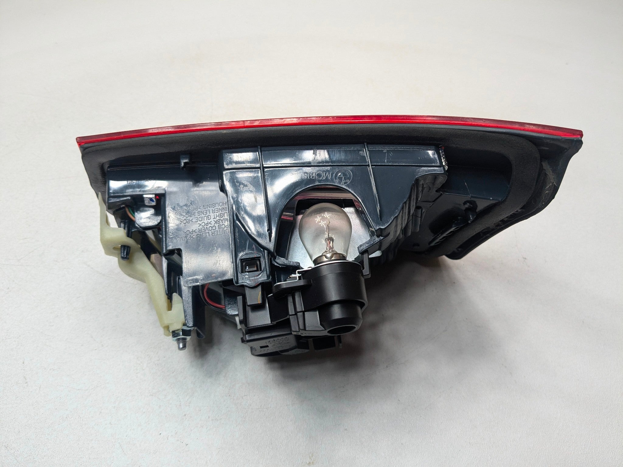 2015 - 2018 BMW 320I OEM INNER TRUNK TAIL LIGHT REAR LEFT DRIVER SIDE