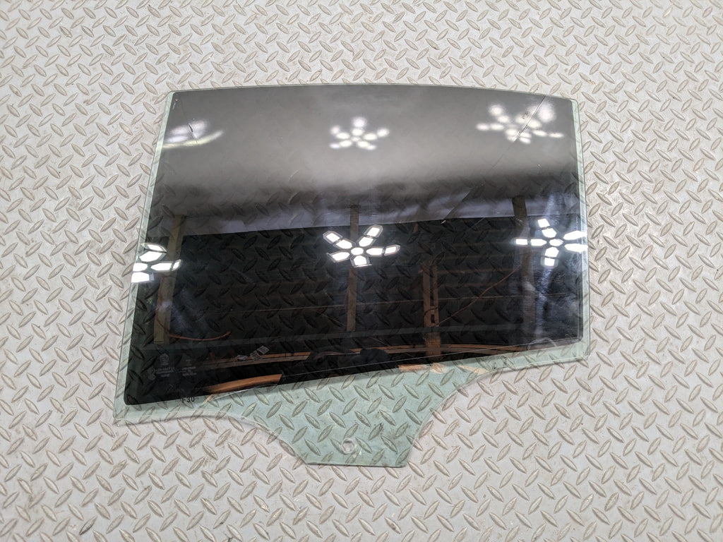 2015 - 2018 BMW 320I OEM DOOR WINDOW GLASS WITH TINT REAR LEFT DRIVER SIDE