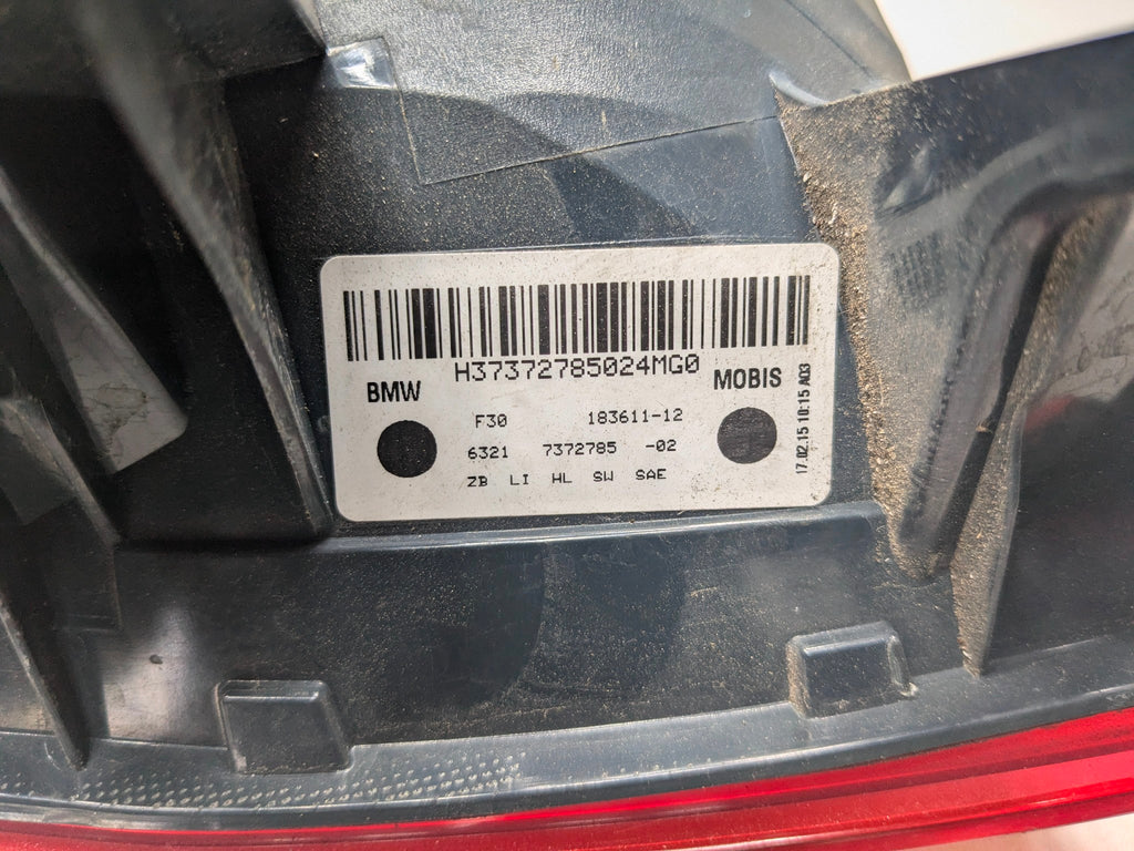 2015 - 2018 BMW 320I OEM OUTER QUARTER PANEL MOUNTED TAIL LIGHT REAR LEFT SIDE
