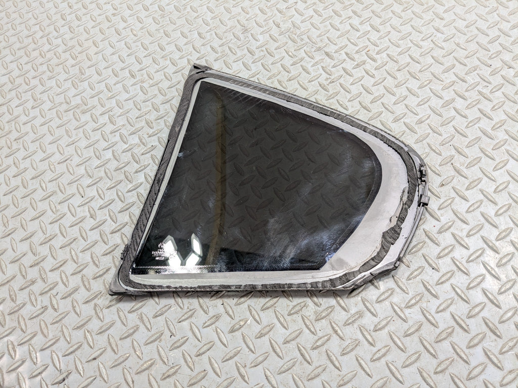 2015 - 2018 BMW 320I OEM VENT GLASS FITS REAR RIGHT PASSENGER DOOR