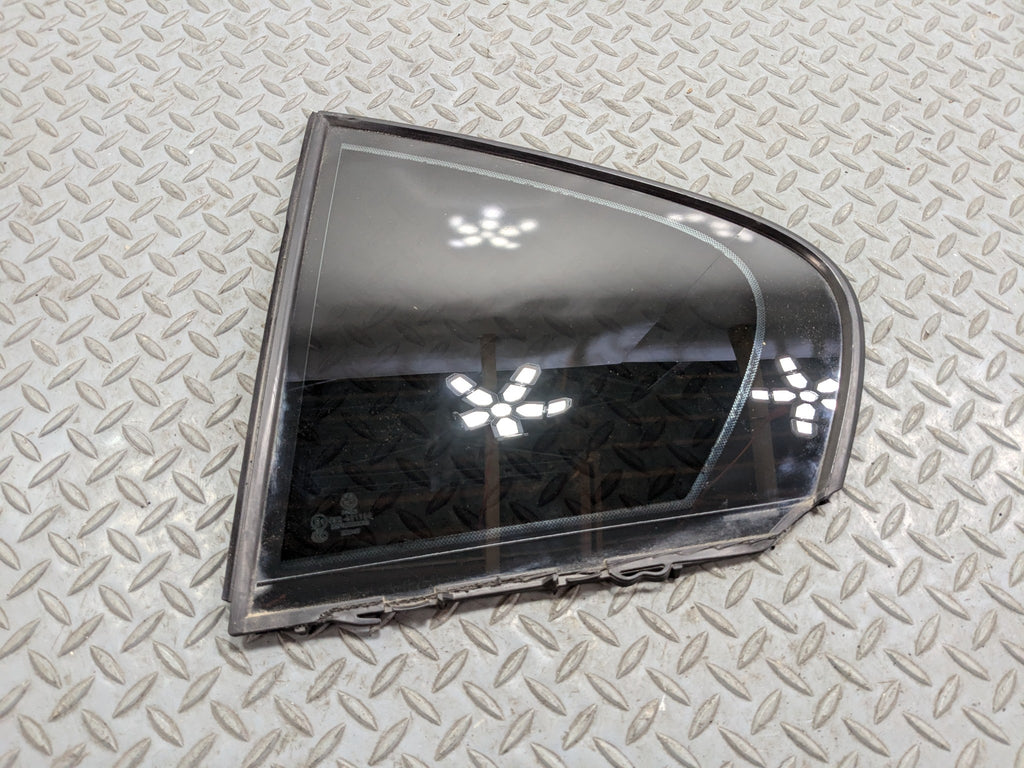 2015 - 2018 BMW 320I OEM VENT GLASS FITS REAR LEFT DRIVER DOOR