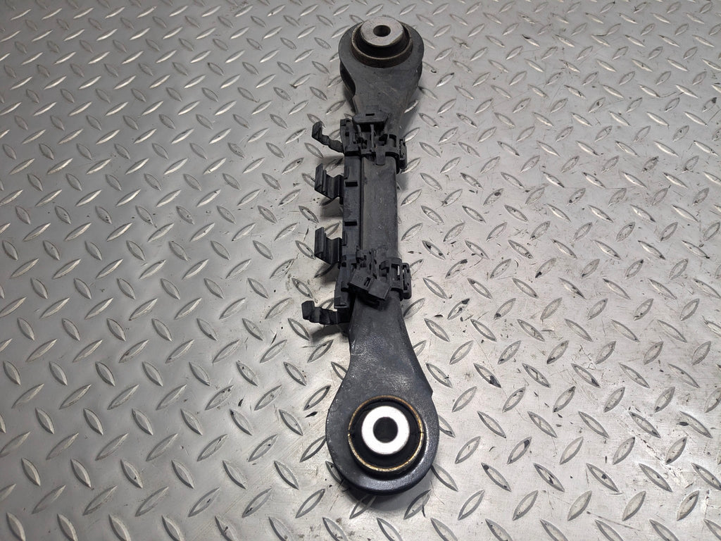 2015 - 2018 BMW 320I OEM UPPER CENTER CONTROL ARM REAR RIGHT PASSENGER SIDE