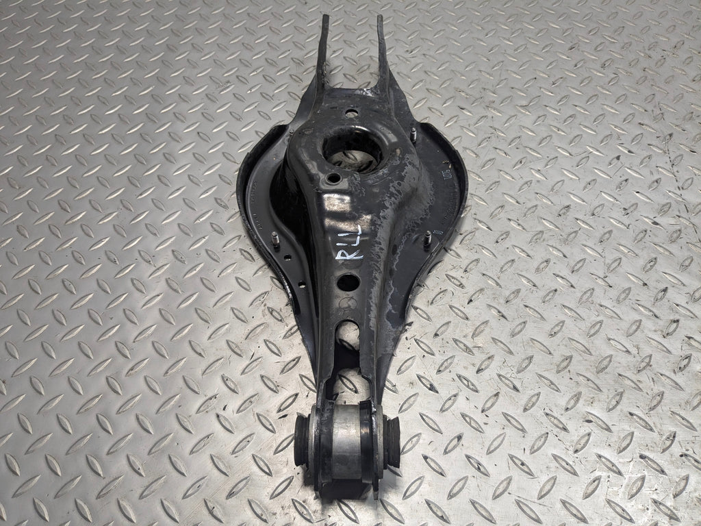 2015 - 2018 BMW 320I OEM LOWER CONTROL ARM SPRING PERCH REAR LEFT DRIVER SIDE