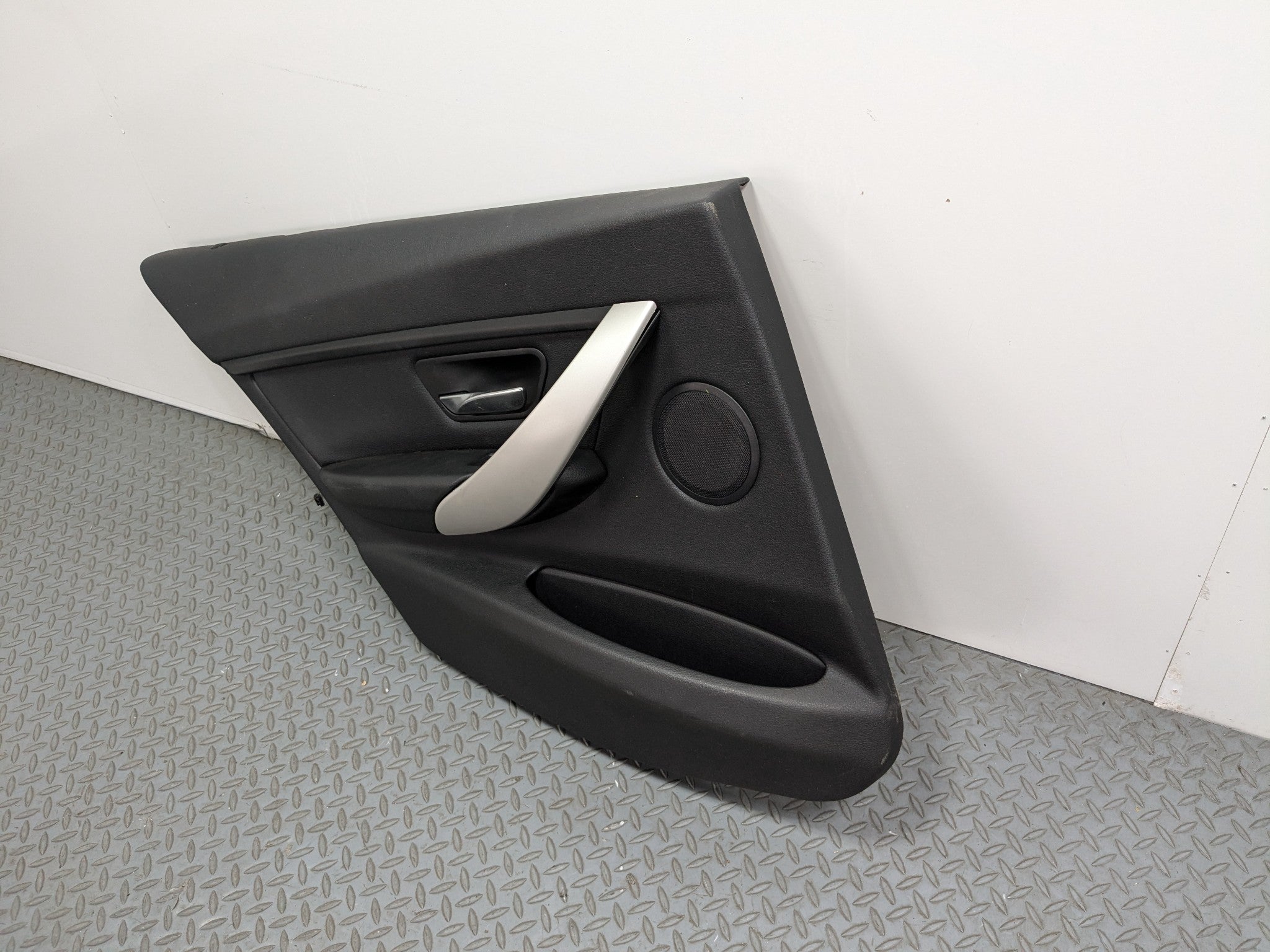 2015 - 2018 BMW 320I OEM REAR LEFT DRIVER SIDE DOOR TRIM PANEL LEATHER BLACK