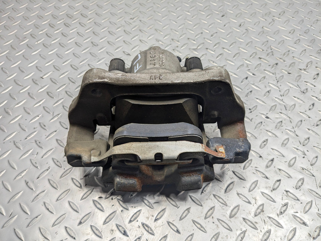 2015 - 2018 BMW 320I OEM BRAKE CALIPER ASSEMBLY FRONT LEFT DRIVER SIDE