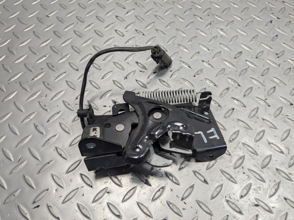2015 - 2018 BMW 320I OEM HOOD BONNET LOCK LATCH FRRONT LEFT DRIVER SIDE