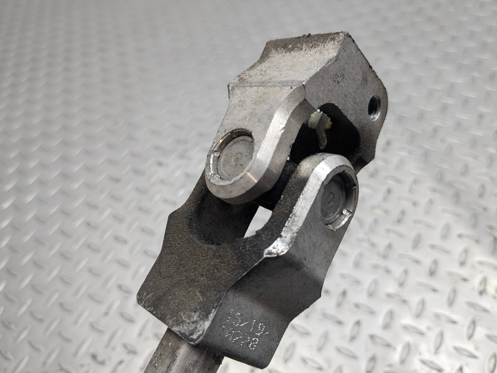 2015 - 2018 BMW 320I OEM INTERMEDIATE UNIVERSAL JOINT SHAFT STEERING COLUMN