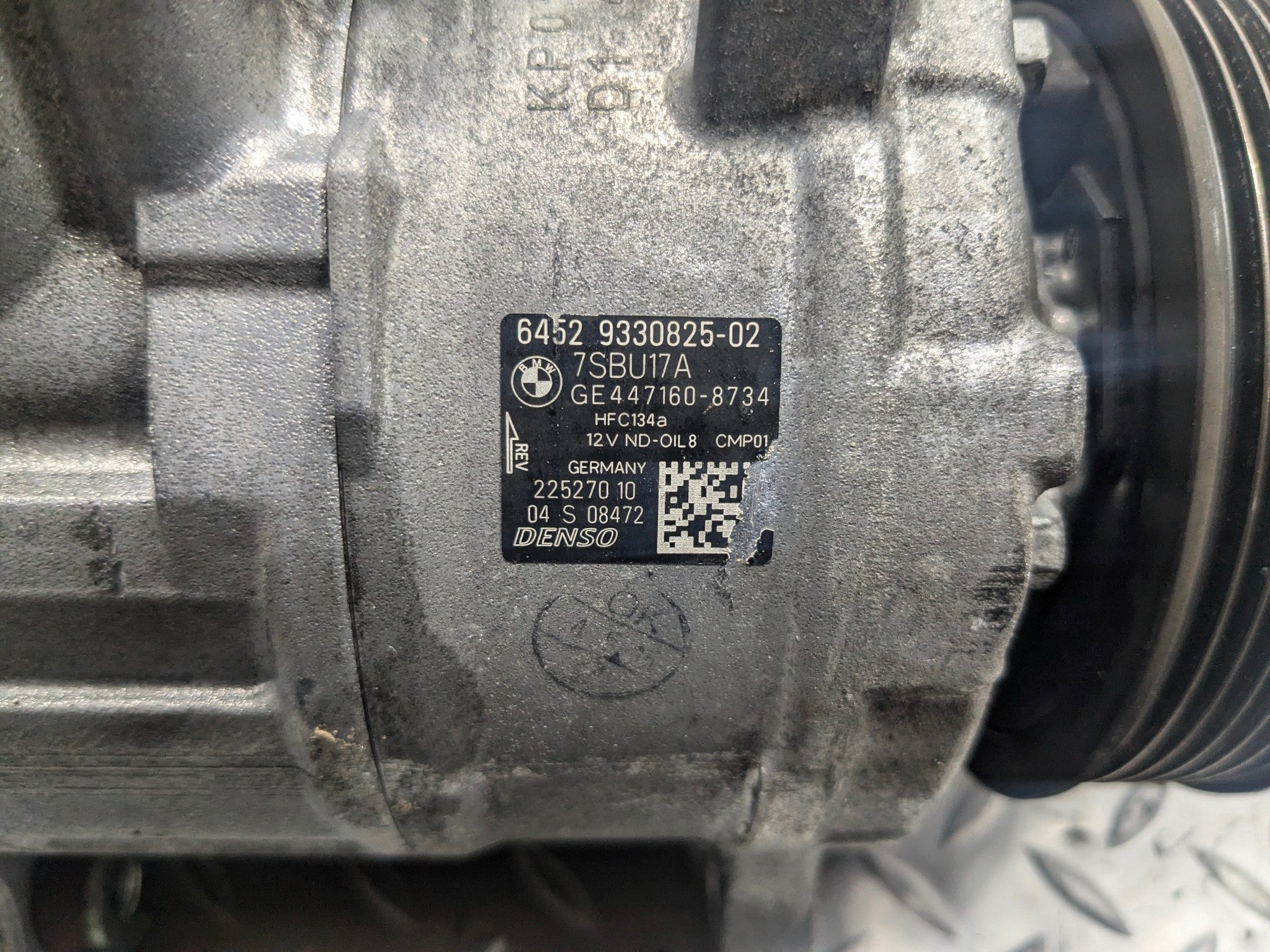 2015 - 2018 BMW 320I OEM AIR CONDITIONING COMPRESSOR PUMP ASSEMBLY