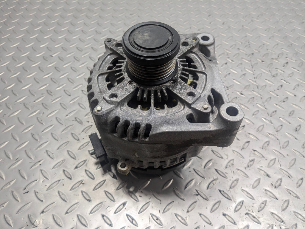 2015 - 2018 BMW 320I OEM ENGINE ALTERNATOR GENERATOR ASSEMBLY